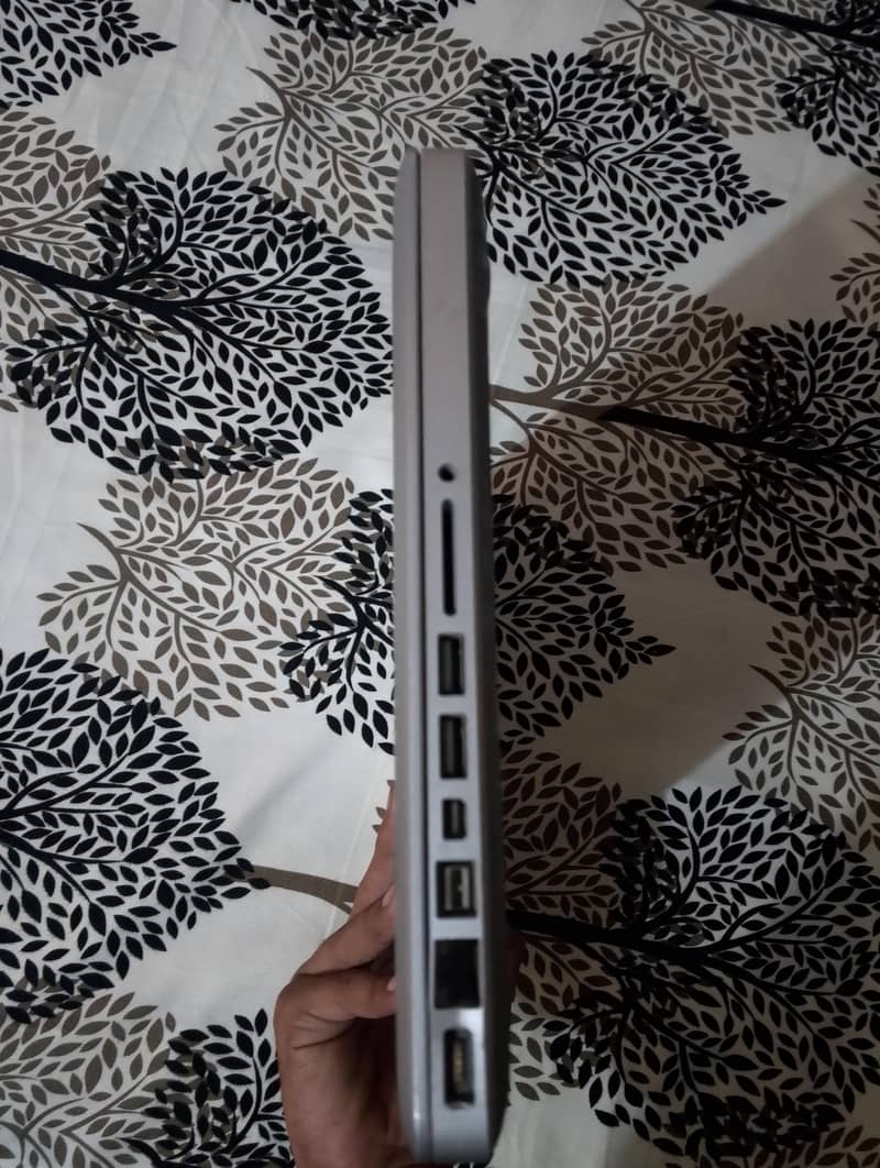 MacBook Pro Apple 1