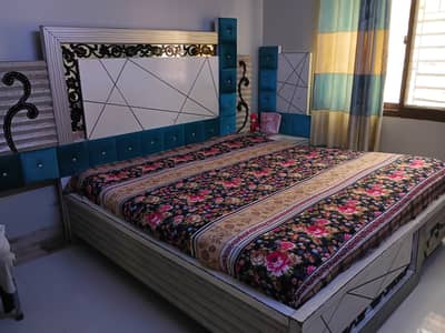 Bed set with wardrobe and dressing table
