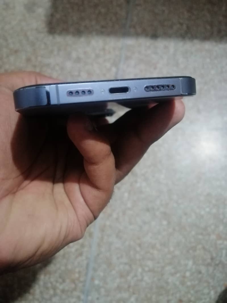 Apple iPhone 13 Pro Max 1