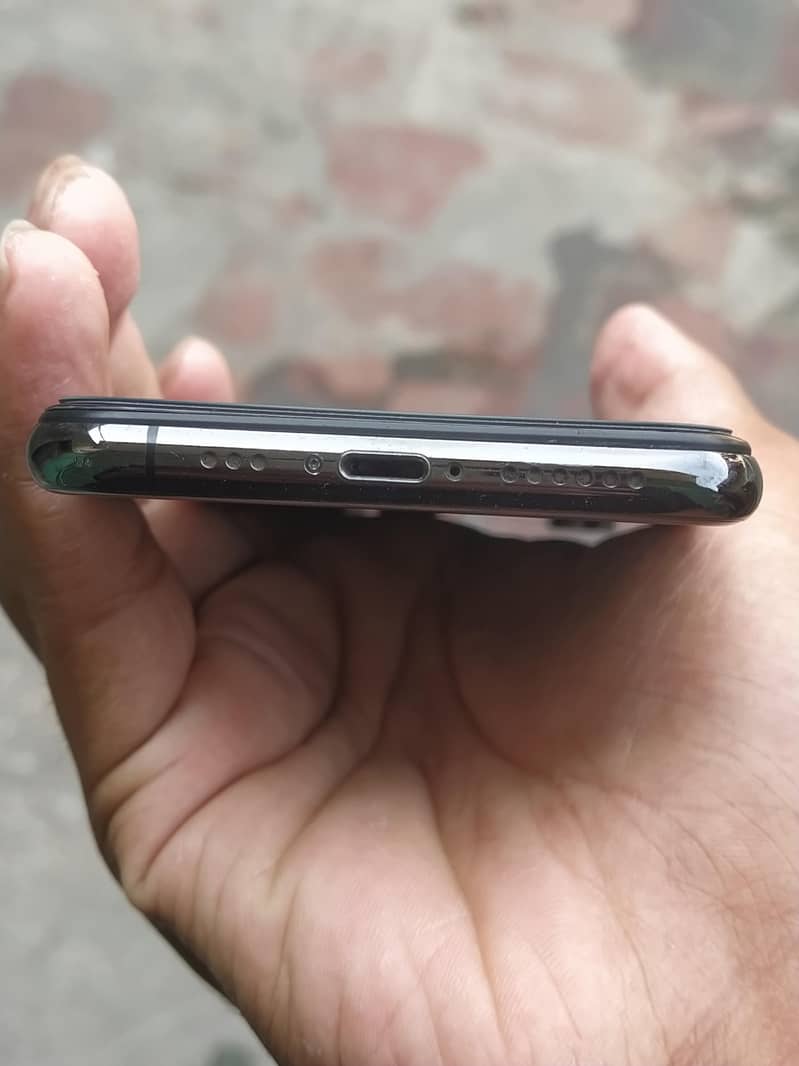 iphone xs 1