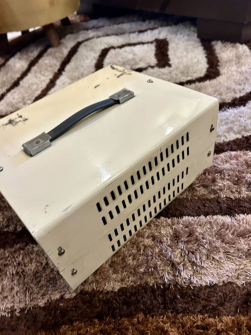 2000 Watts Stablizer 2