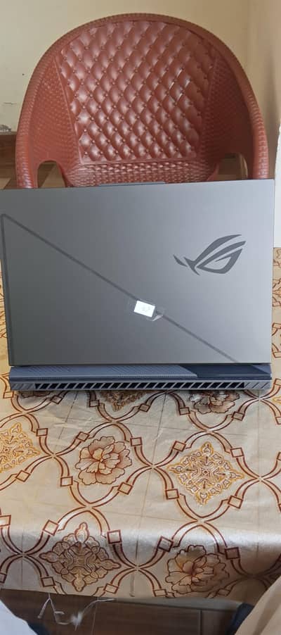 Asus ROG gaming laptop Intel i9-13980HX RTX 4060 32GB DDR5 RAM QHD 240