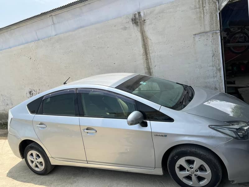 Prius 2011 4