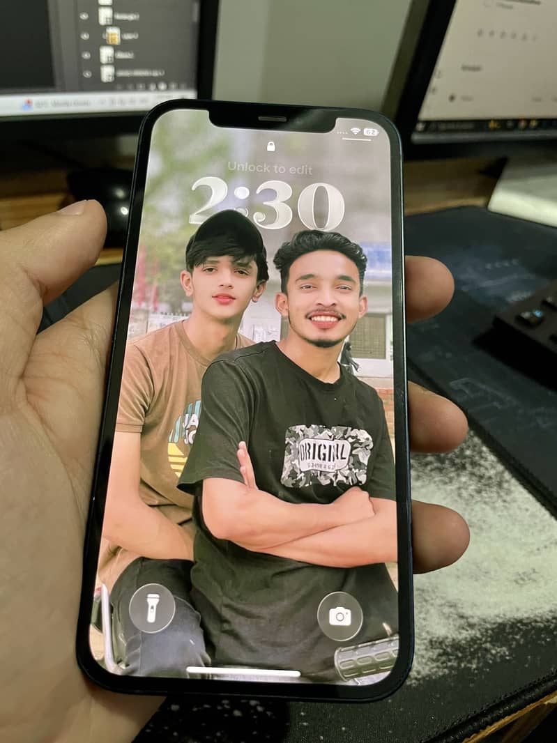 IPhone 12 JV 1
