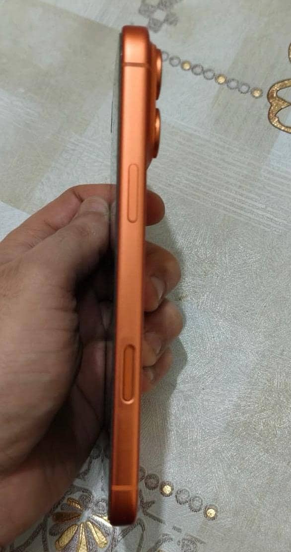 iphone 17 pro max 4