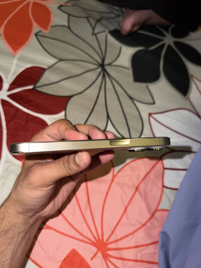 Iphone 14 pro 2