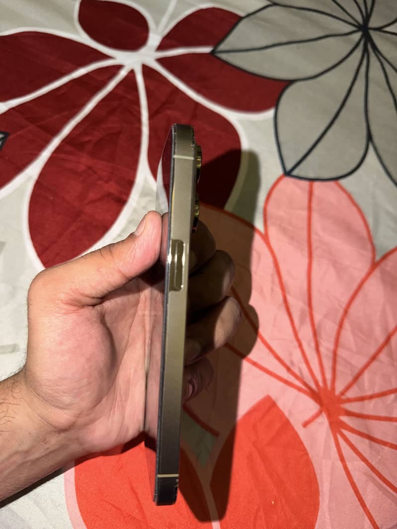 Iphone 14 pro 5