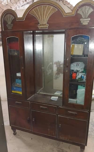dressing table and show case