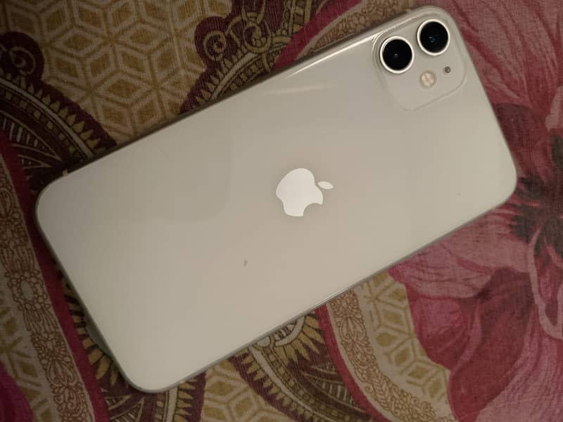 iPhone 11 2