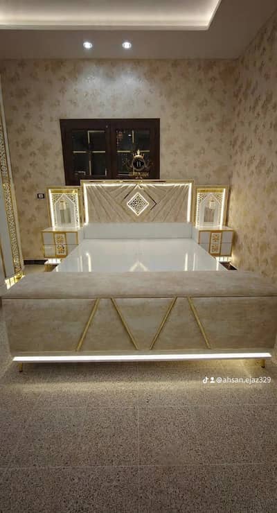 *Modern Glossy White King Bedroom Set – LED + Gold Details