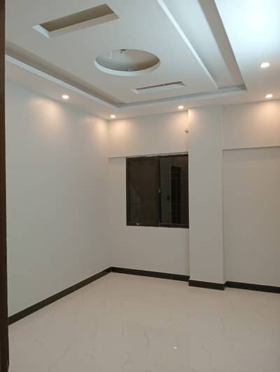 3 Bed DD Flat for Sale Newly renovated West-Open apartment with Safari Park view. Ready to move in. Madina Comfort, Gulistan-e-Johar Block 16