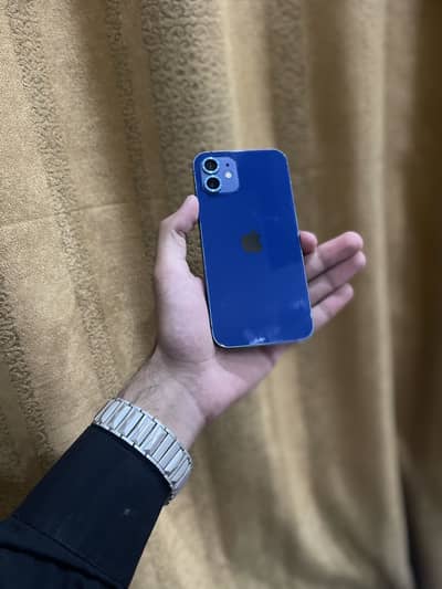 IPHONE 12. NON PTA