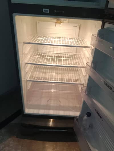 Dowlance Fridge