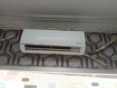 Haier inverter Ac 1 Ton