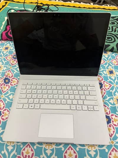 Microsoft surface book 1
