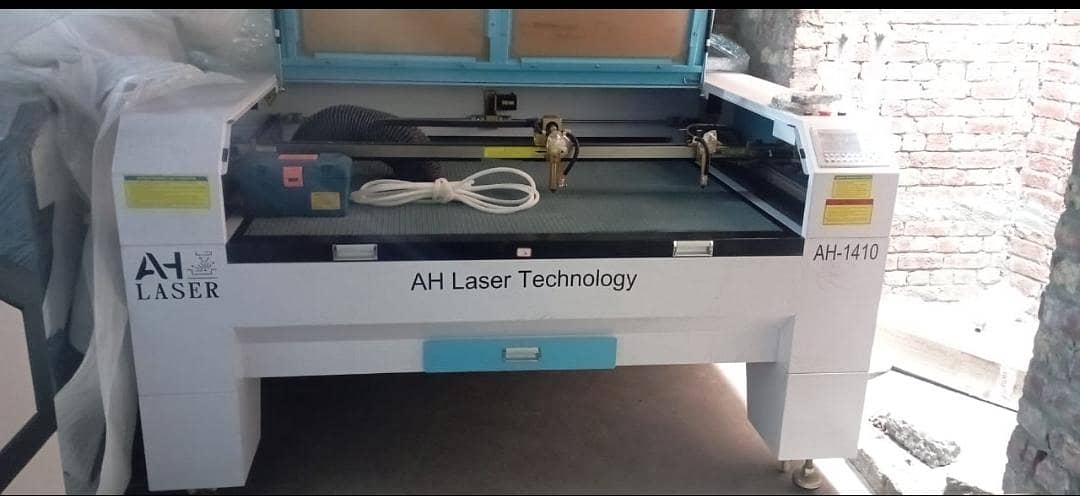 Laser cutting machine 1