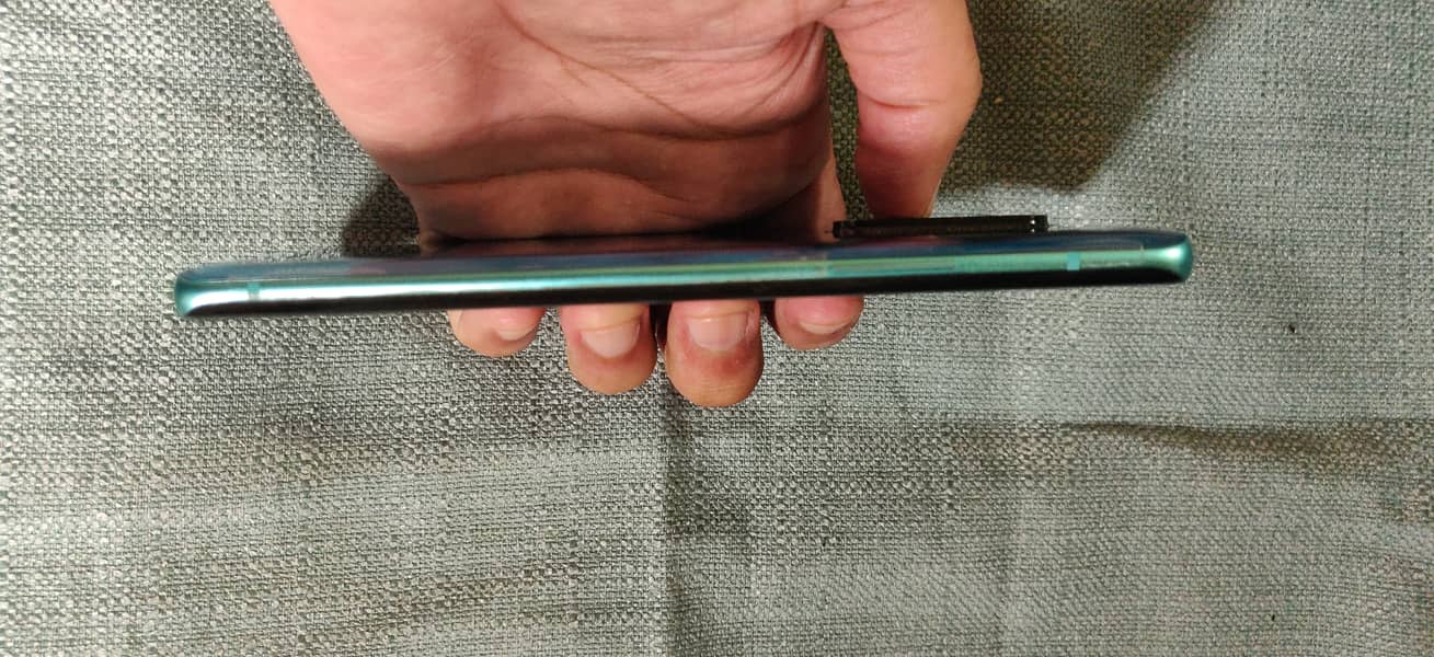 One Plus 8 Pro 4