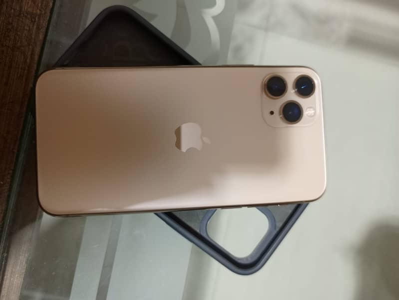 Apple iPhone 11 Pro JV 4