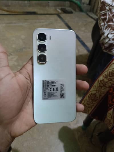 Infinix Hot 60 Pro 16GB RAM 128GB | 10/10 Condition | Complete Box