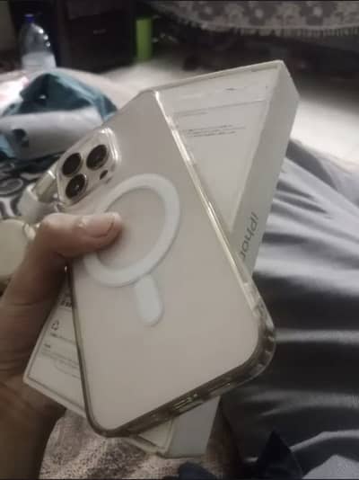 iPhone 16 pro max 256gb factory unlock
