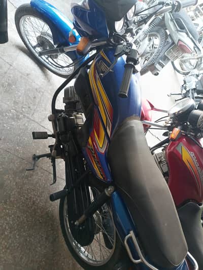 Honda pridor 100 cc model 2022 0//3//3//9//4//0///8//0//8//8//8))