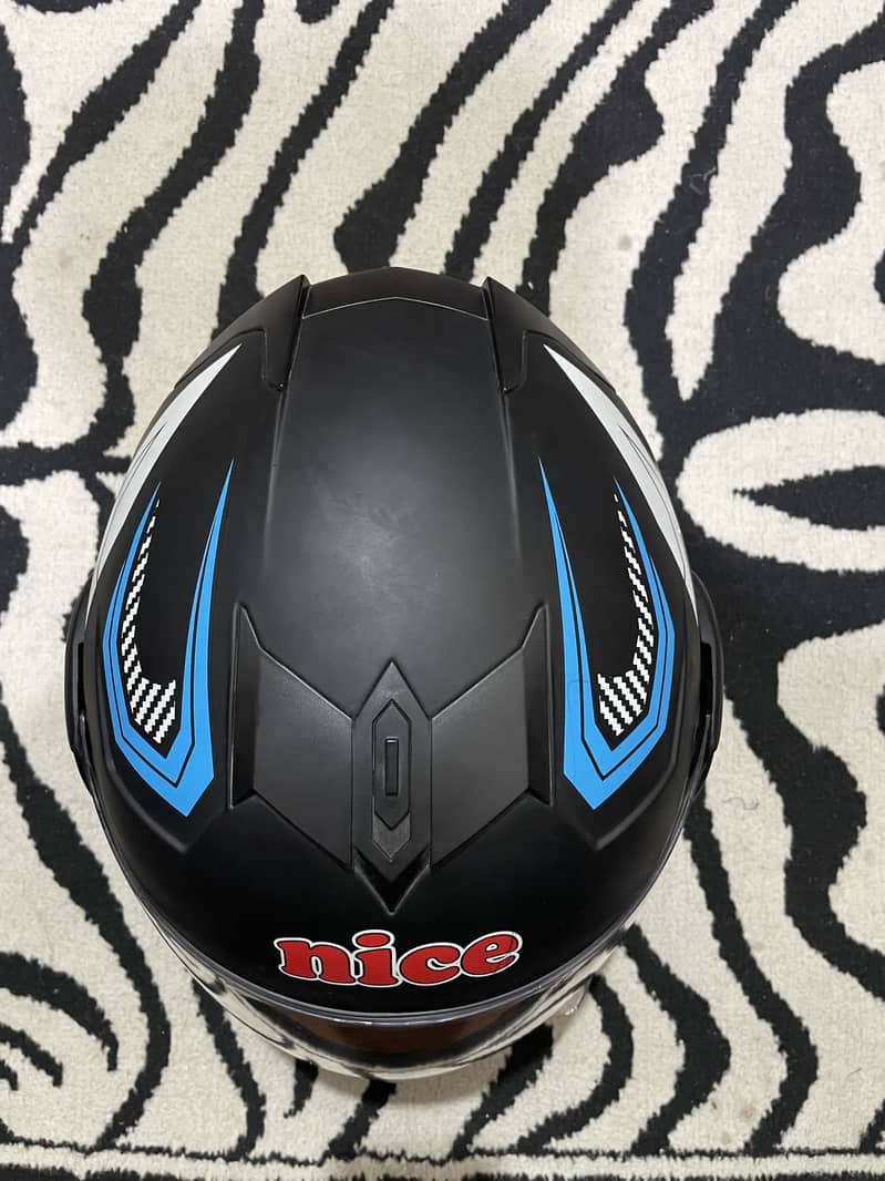 Nice Helmet 1