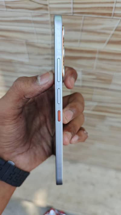 10/10condition with box and original charger