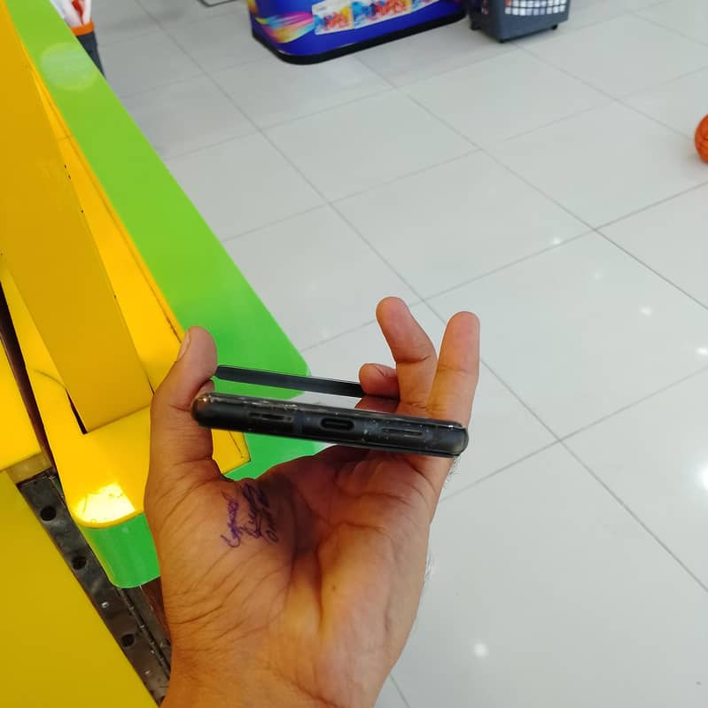 Google pixel 6 4
