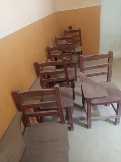 11 chair for education