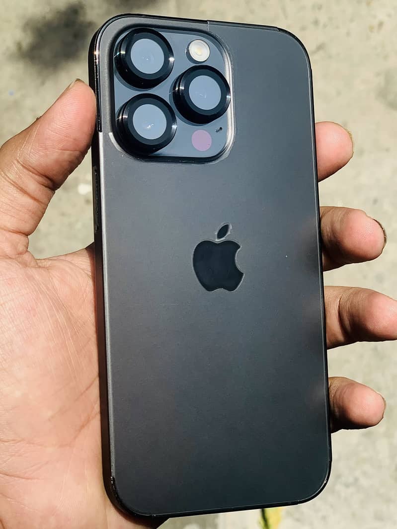 iPHONE 14pro (128GB MEMORY) 3