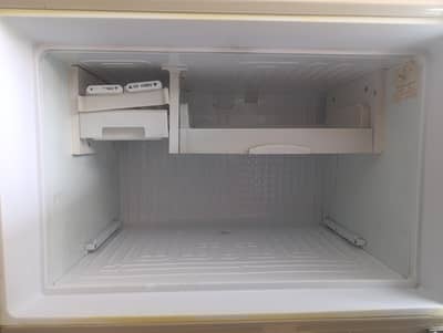 Dawlence fridge for sale in used condition