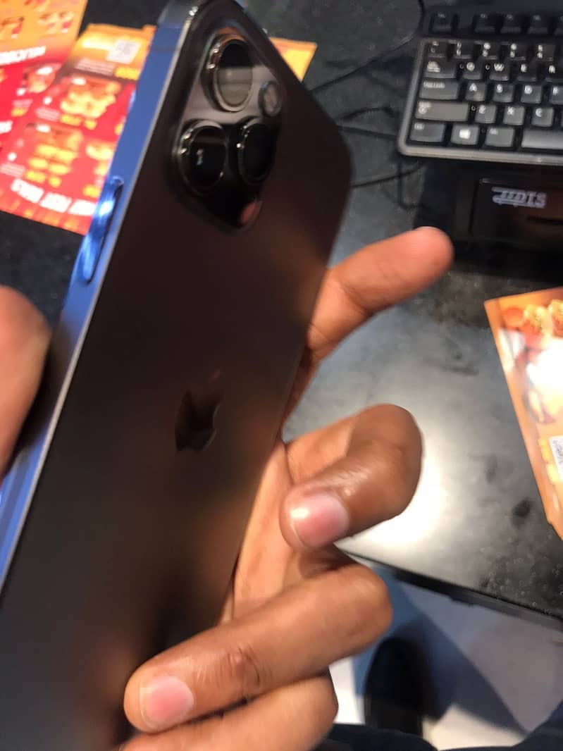 Iphone 12pro 128 4