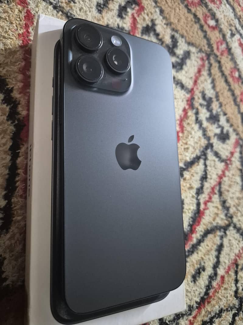 IPhone 15 pro max 0