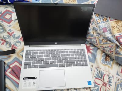 HP 15 Intel Core Ultra  5-8GB RAM-512SSD, 15.6"FHD Touchscreen