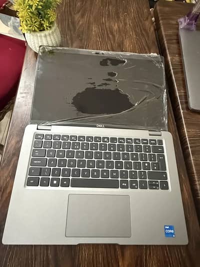 Dell latitude E5440 core i5 13th Gen laptop Heavy machine