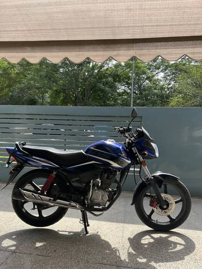 Honda cb125F