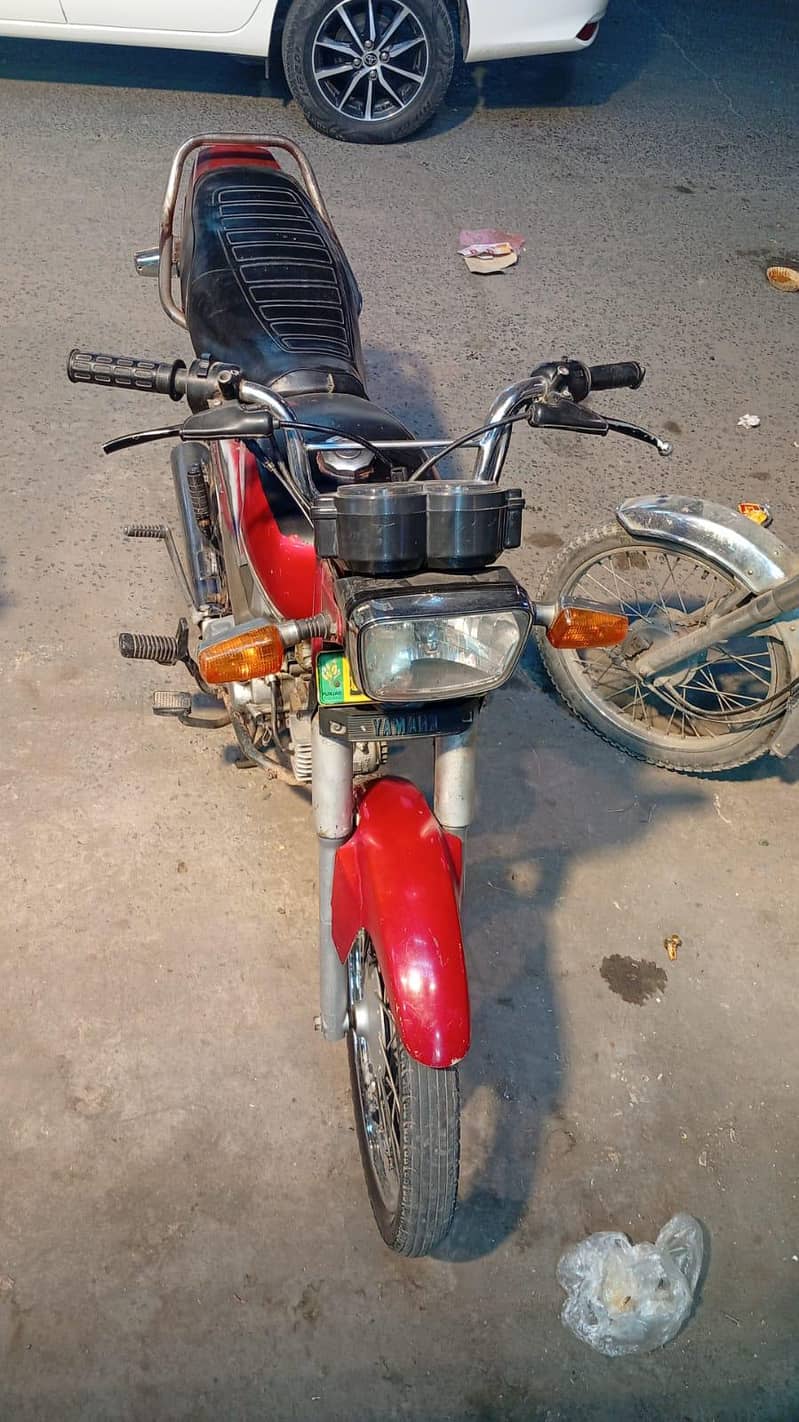 yahama good condition 2