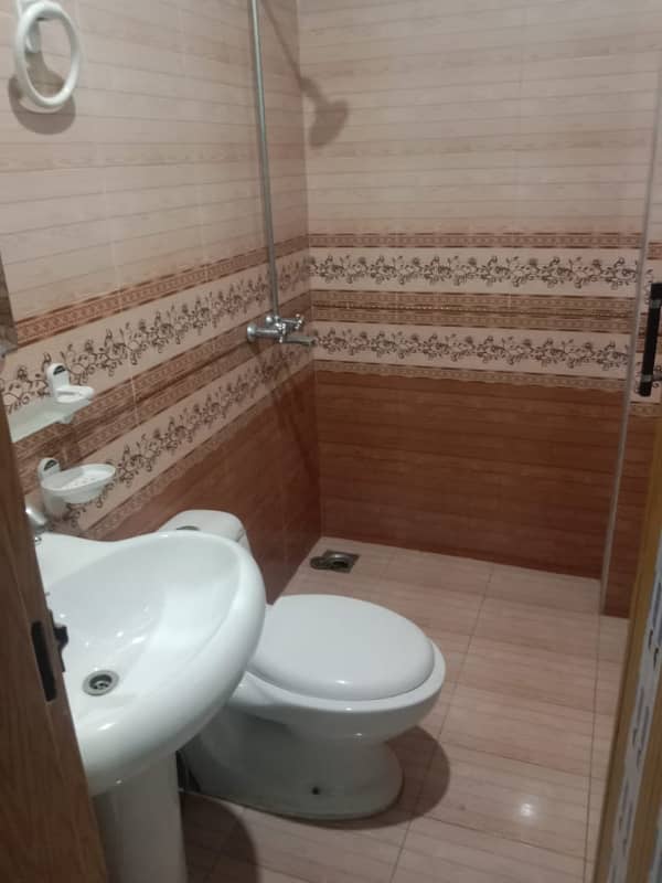FLAT FOR RENT 3