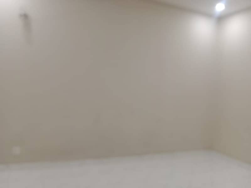 FLAT FOR RENT 11