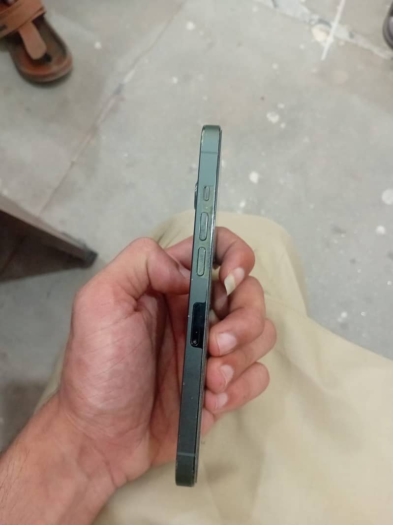 13pro all ok ha mana exchange karna 14pro ka sath 4