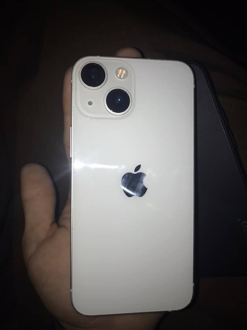 Apple iPhone 13 mini 8
