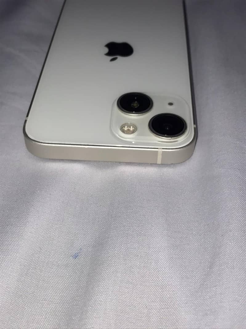 Apple iPhone 13 mini 11