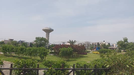 FACING PARK 10 MARLA PLOT FOR SALE IN ORCHARDS BLOCK PARAGON CITY LAHORE