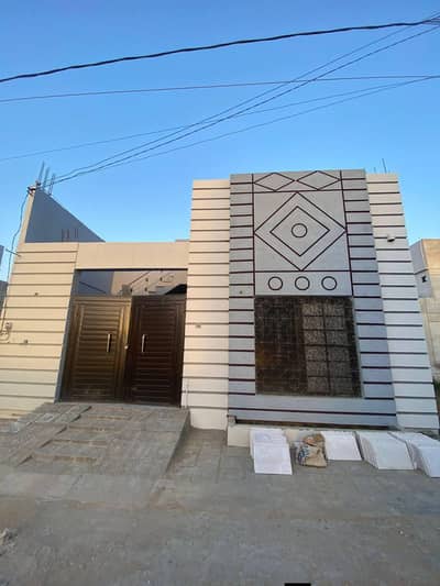 West Open House Near Park In Alizee Garden