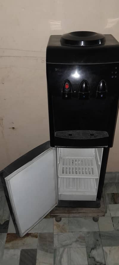 Orient Water dispenser