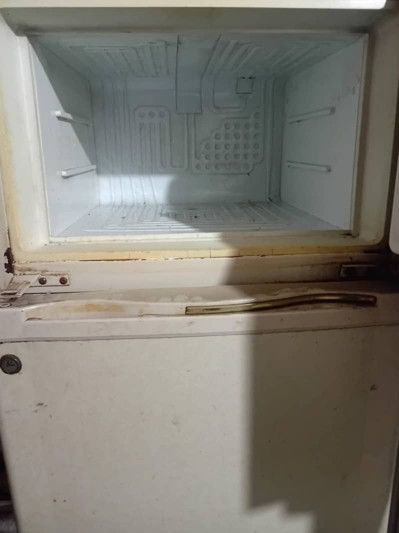 Fridge 4