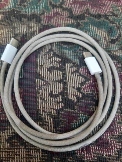 Apple iphone 15/16/17 promax genuine/original charging cable
