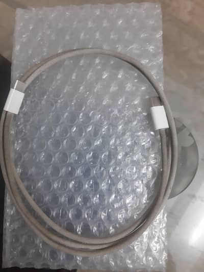 Apple iphone 15/16/17 promax genuine/original charging cable/charger