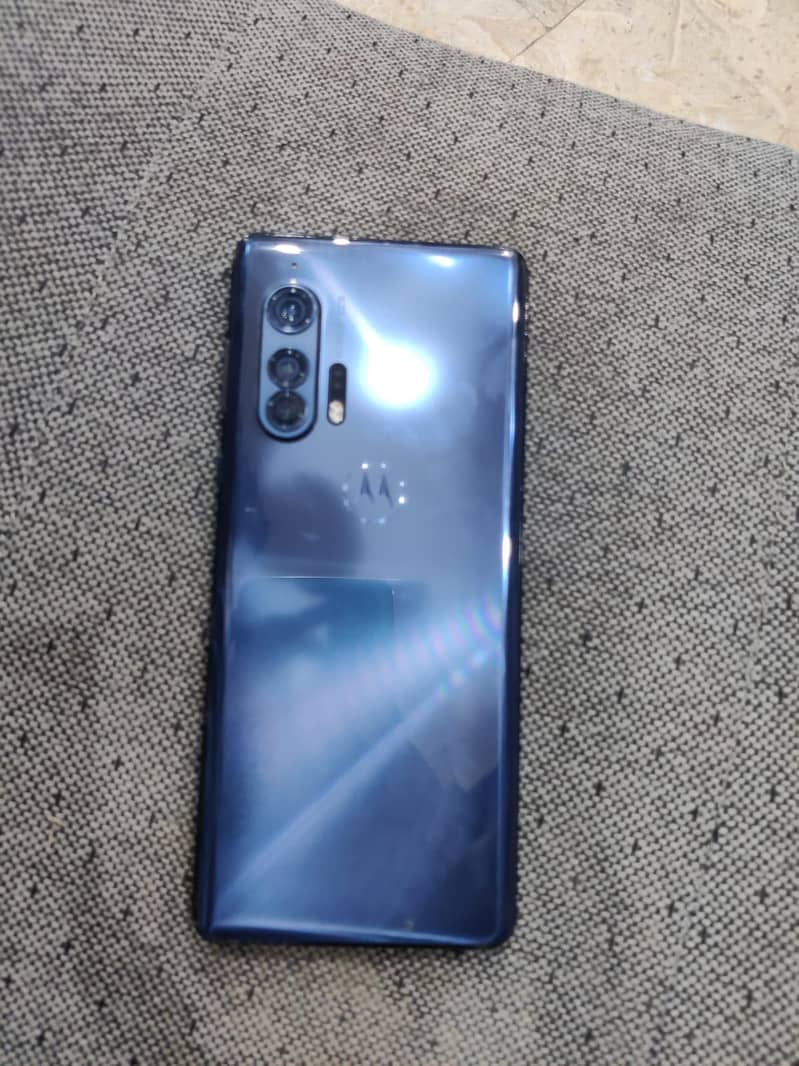 moto edge plus 1