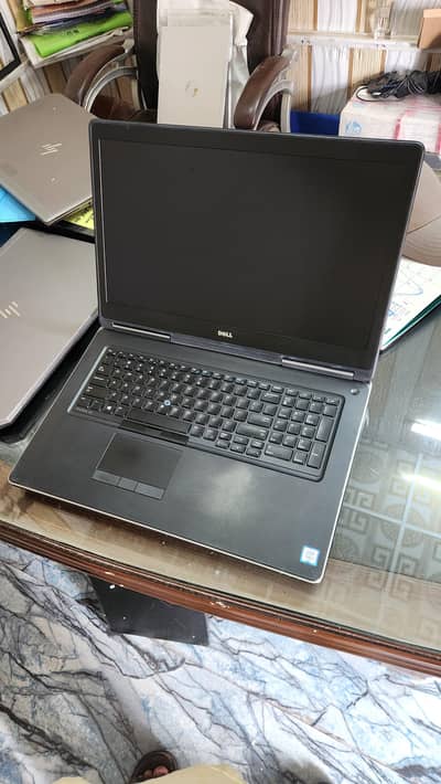 Dell precision 7720 ( workstation)